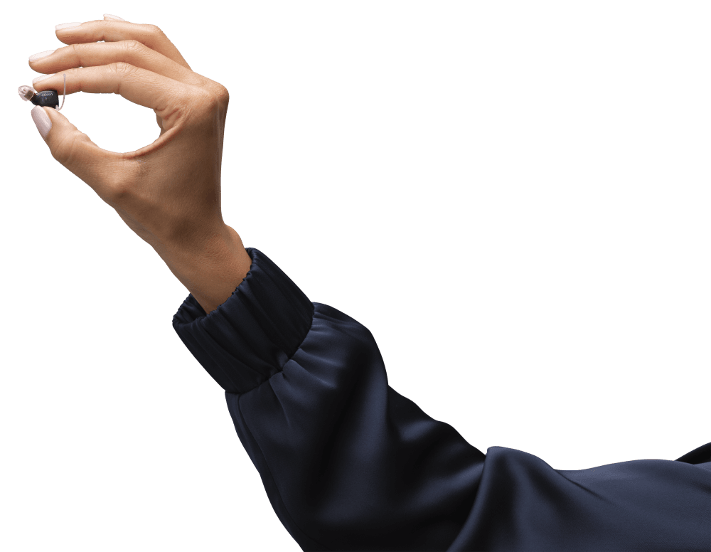 Oticon_Zeal_Product_in_Hand_KC_25_2_4714_cutout